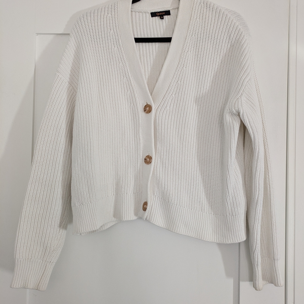 The Quince Women's 100% Organic Cotton Fisherman Boxy Cropped Cardigan in Ivory